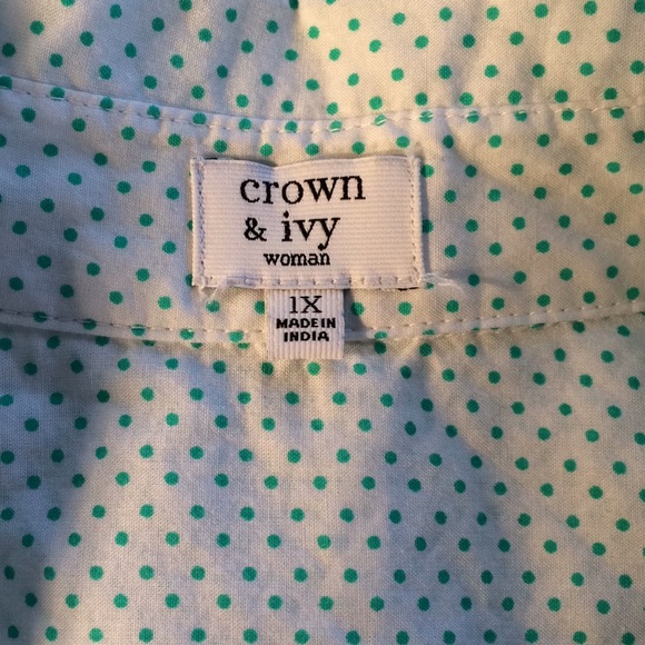 Crown & Ivy 1X Women’s Top. White with green polka - Picture 4 of 6